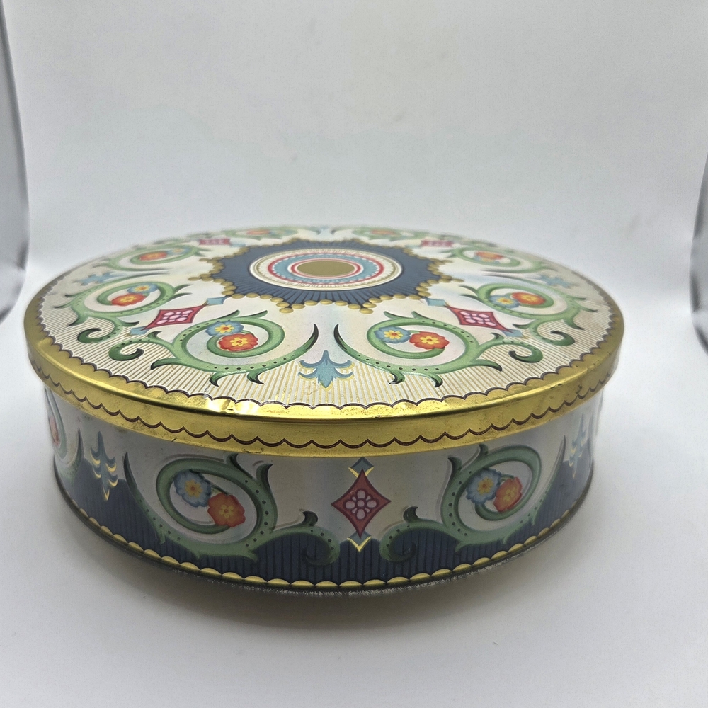 Decorative Floral Round Metal Tin Container Made In England - Picture 2 of 4